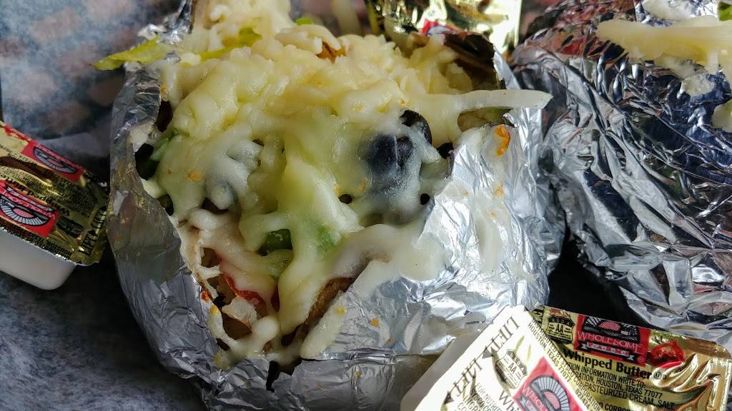 Creekside Subs | restaurant | 491 N Broad St, Brevard, NC 28712, USA | 8288844718 OR +1 828-884-4718