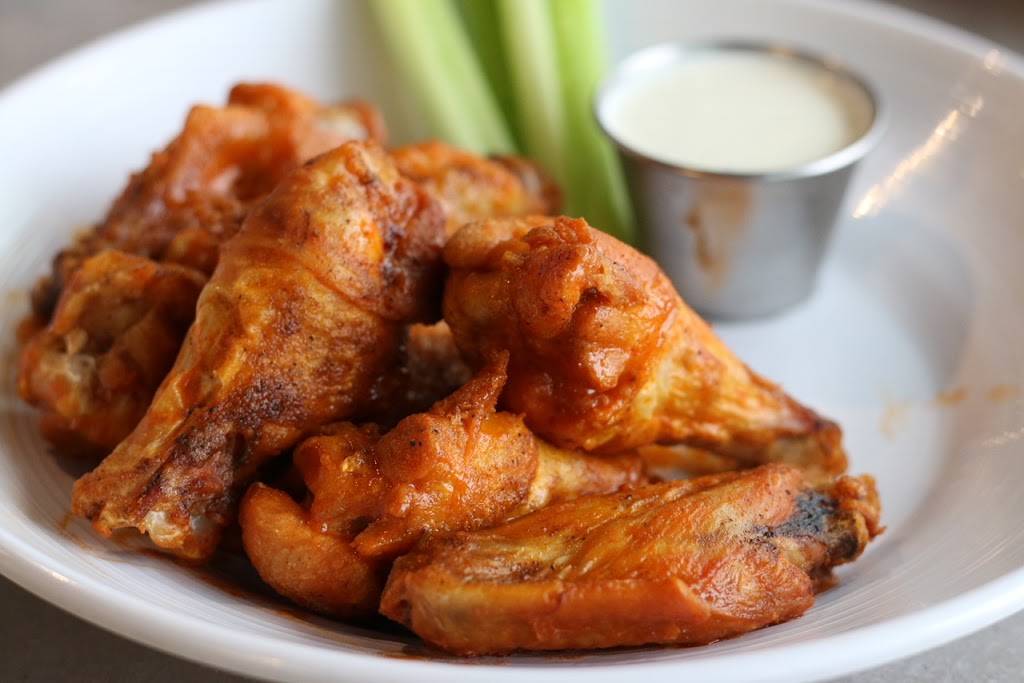 Corner Pub Downtown | restaurant | 151 5th Ave N, Nashville, TN 37219, USA | 6159205808 OR +1 615-920-5808