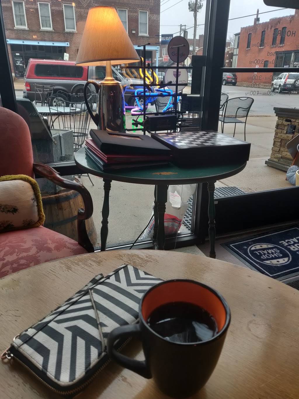 Espresso Yourself Coffee & Cafe | restaurant | 5351 Devonshire Ave, St. Louis, MO 63109, USA | 3143492277 OR +1 314-349-2277