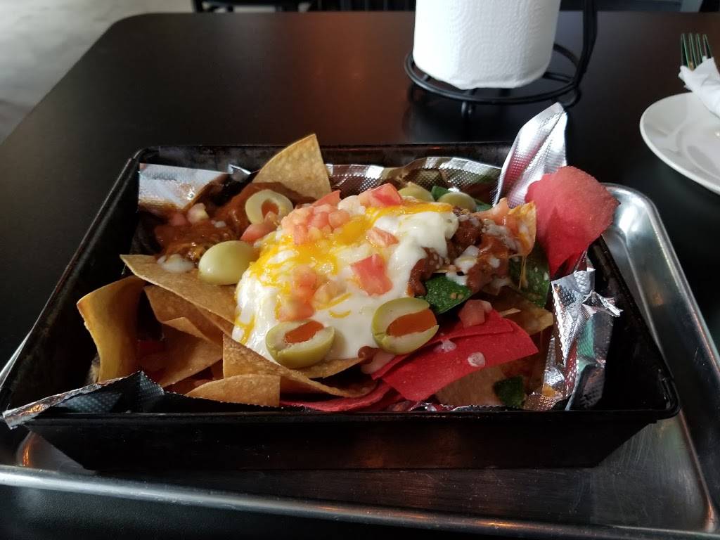 CM Chicken Drafthouse | restaurant | 3115 14th St NW, Washington, DC 20010, USA | 2027977227 OR +1 202-797-7227