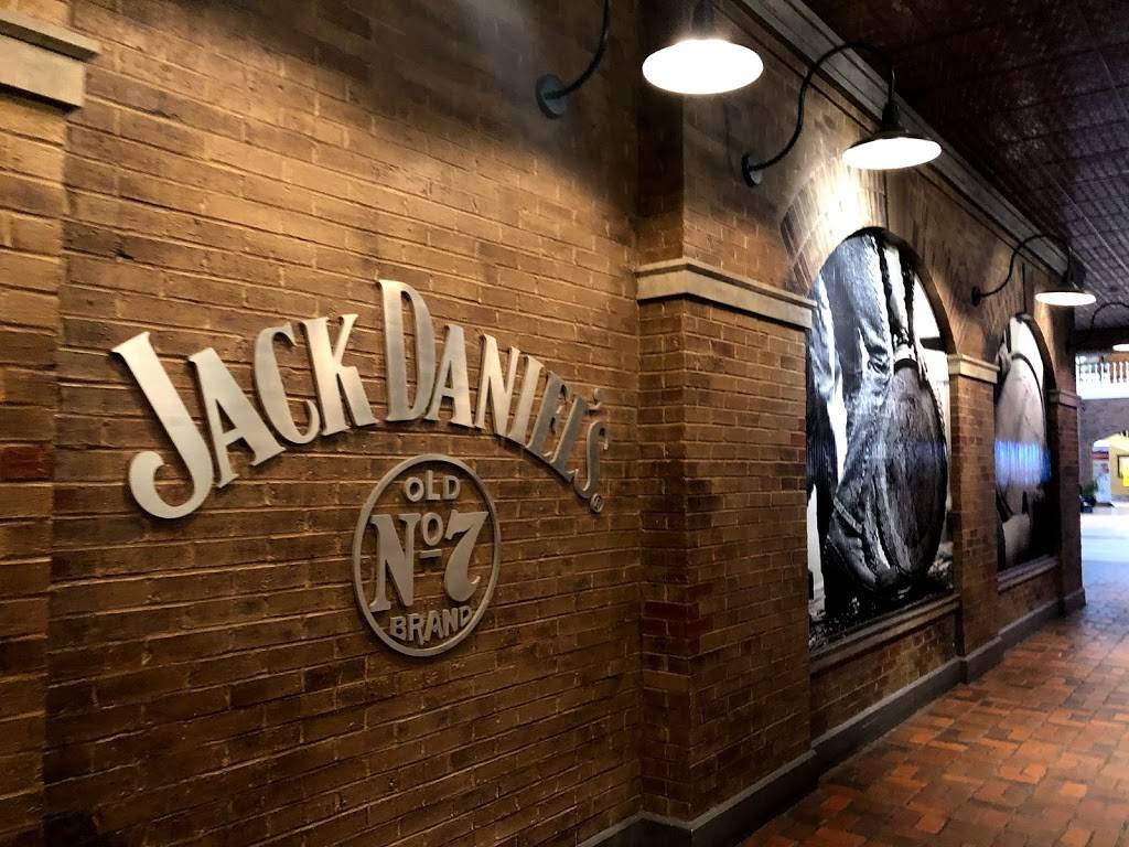Jack Daniels | restaurant | 2800 Opryland Dr, Nashville, TN 37214, USA | 6154586848 OR +1 615-458-6848