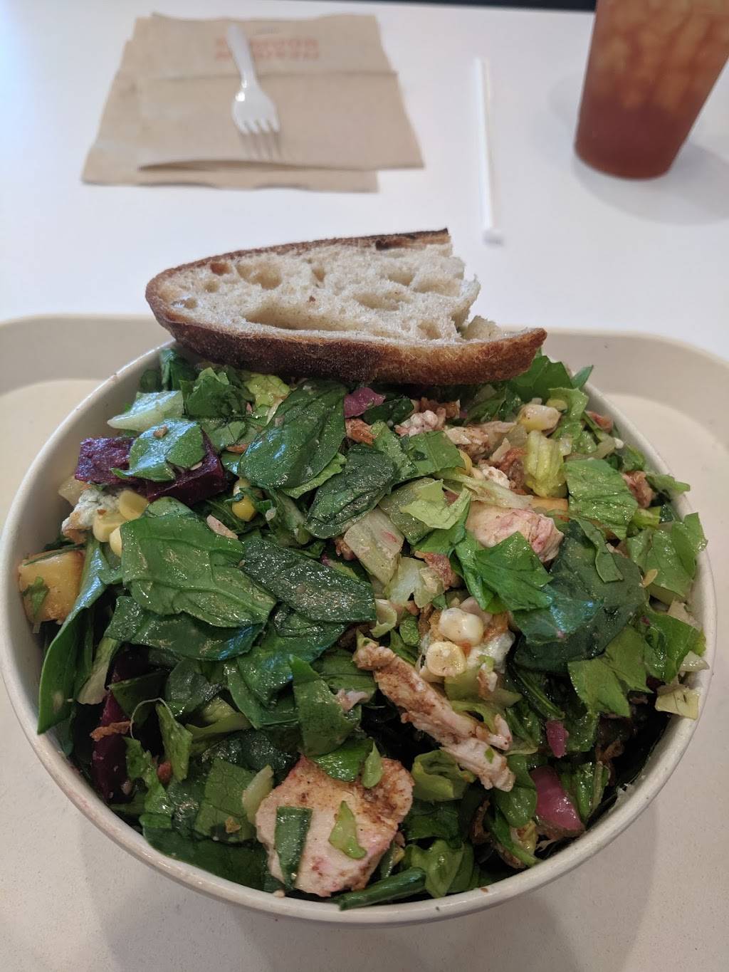 Chopt Creative Salad Co. | restaurant | 3326 W Friendly Ave Suite 139, Greensboro, NC 27410, USA | 3362651401 OR +1 336-265-1401