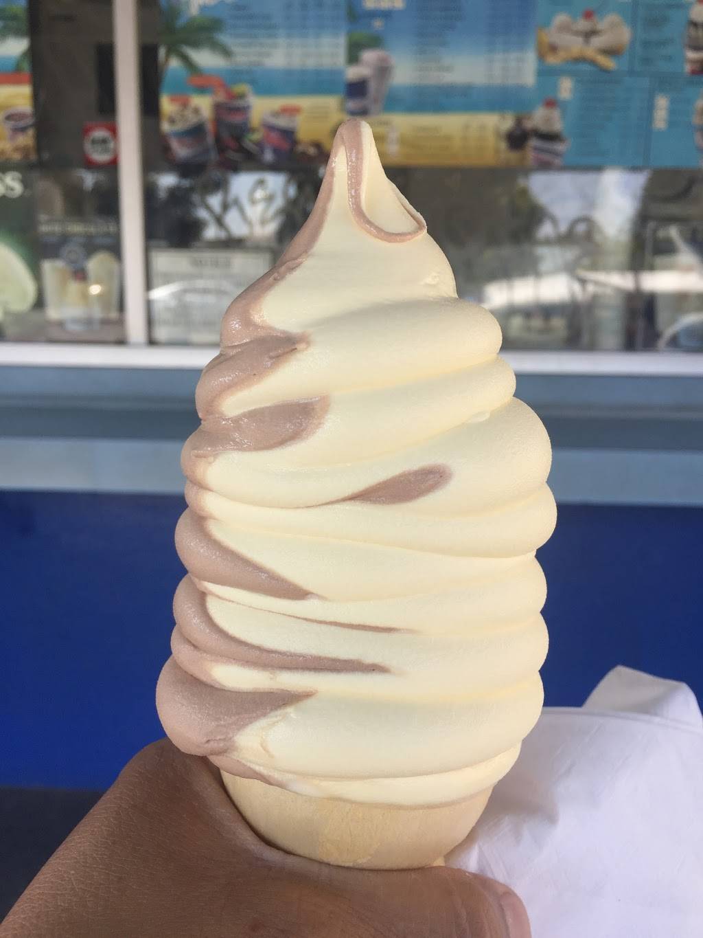 Fosters Freeze | restaurant | 1199 University Ave, Berkeley, CA 94702, USA | 5108410953 OR +1 510-841-0953