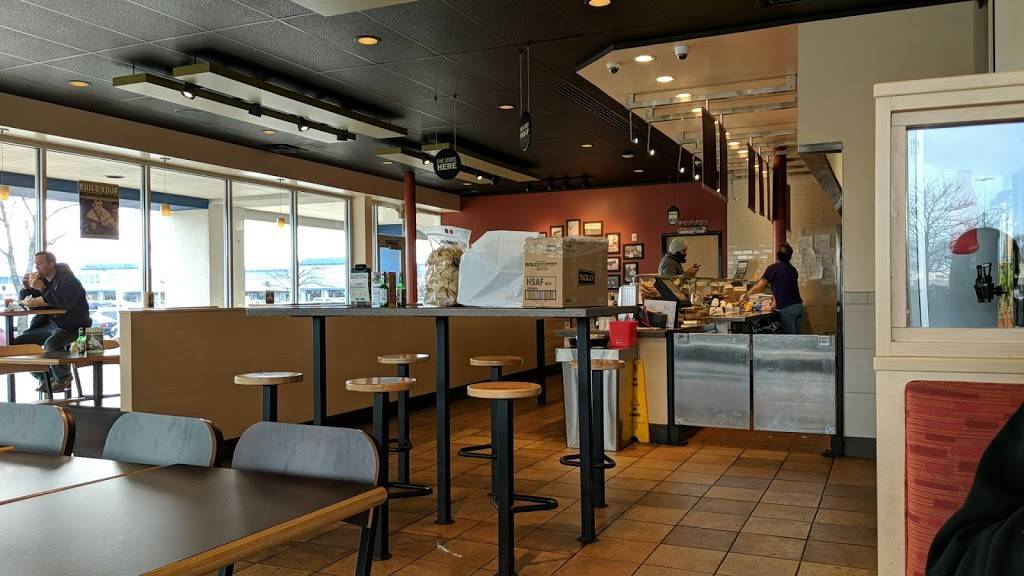 QDOBA Mexican Eats | restaurant | 4200 S East St #42, Indianapolis, IN 46227, USA | 3175156198 OR +1 317-515-6198