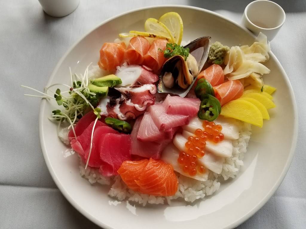 Soys Sushi Bar & Grill | restaurant | 4923 State St, Murray, UT 84107, USA | 8012902764 OR +1 801-290-2764