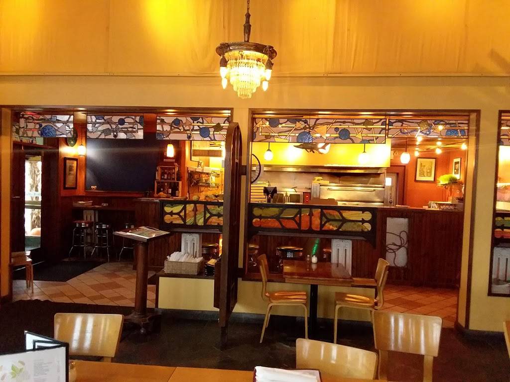 Martinis Kzoo | restaurant | 832 S Westnedge Ave, Kalamazoo, MI 49008, USA | 2693888883 OR +1 269-388-8883