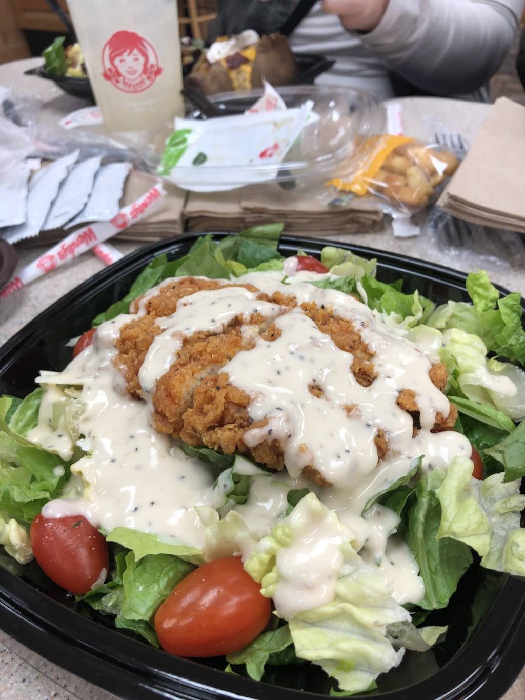 Wendys | restaurant | 123 Forks of the River Pkwy, Sevierville, TN 37862, USA | 8654531526 OR +1 865-453-1526