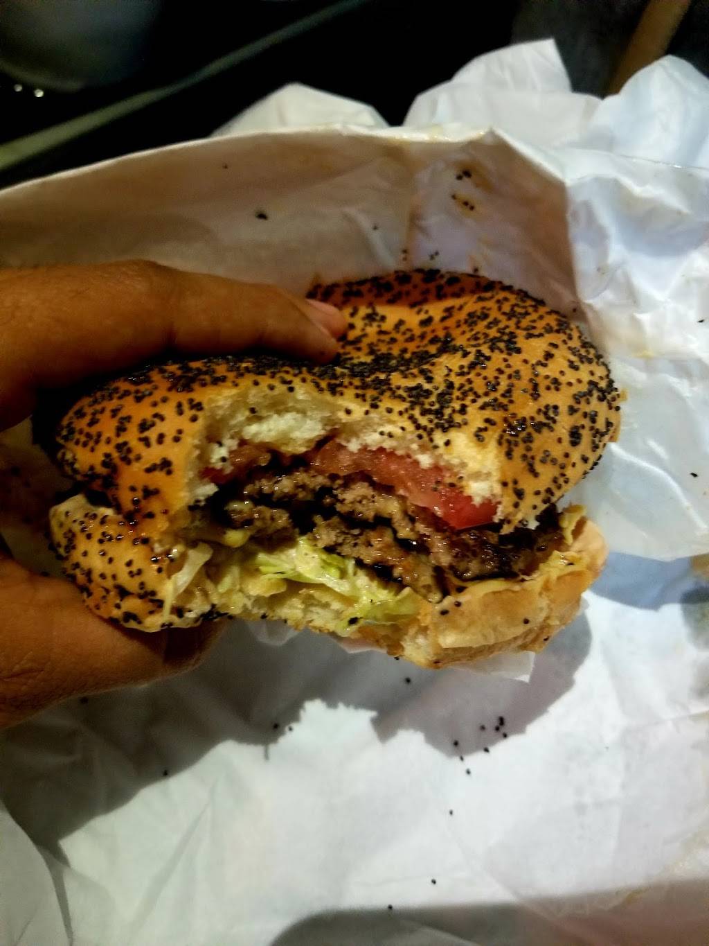 Kellers Drive-In | restaurant | 10554 Harry Hines Blvd, Dallas, TX 75220, USA | 2143573572 OR +1 214-357-3572