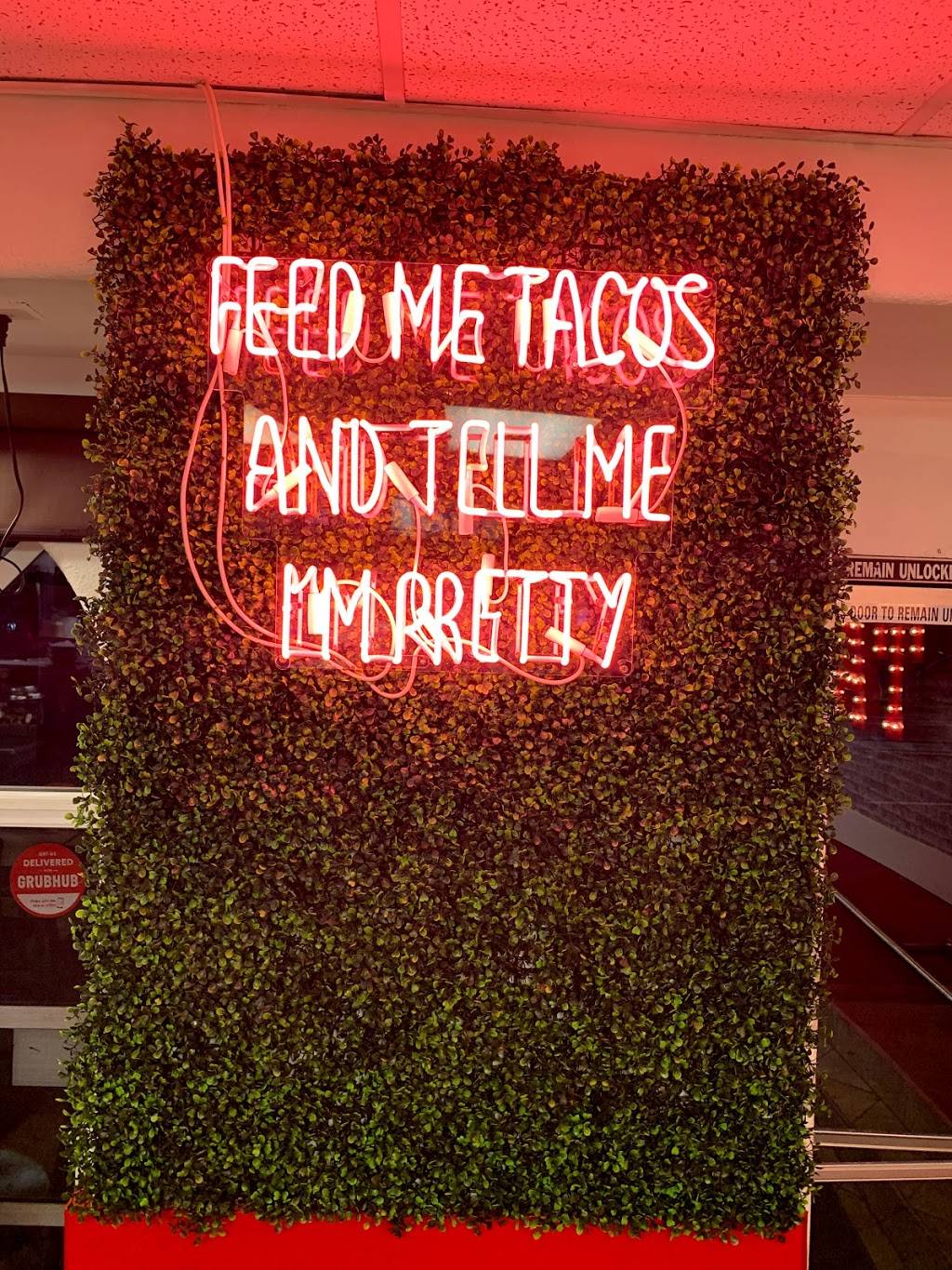 TACAZOS | restaurant | 900 Long Beach Blvd, Long Beach, CA 90813, USA | 5627261236 OR +1 562-726-1236