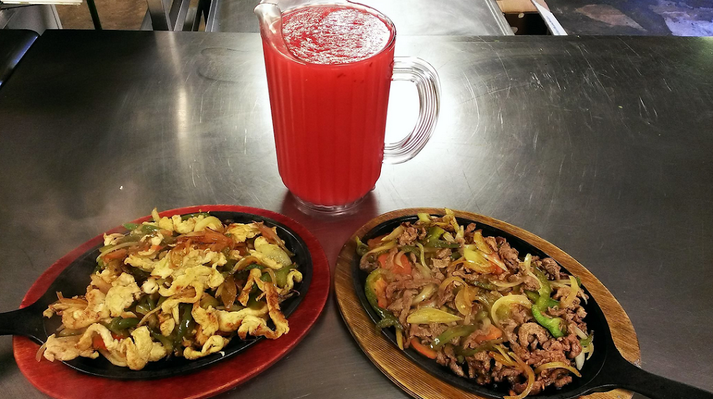 El Aguila Real Mexican Restaurant | meal takeaway | 4351 Merle Hay Rd, Des Moines, IA 50310, USA | 5152549453 OR +1 515-254-9453