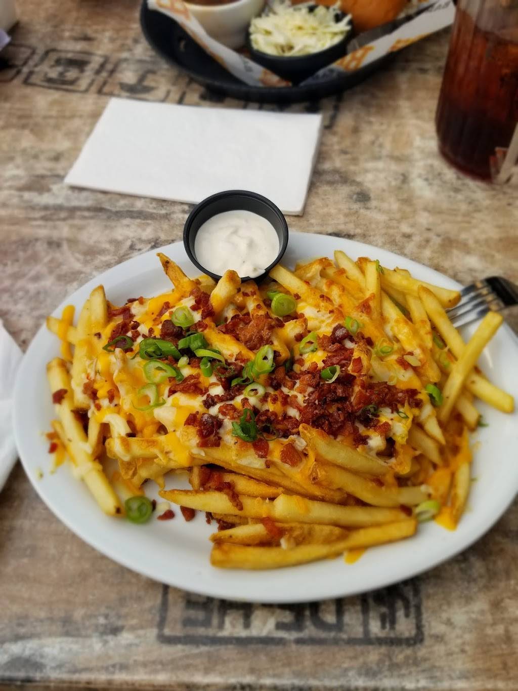 Brothers | restaurant | 910 Broad Ripple Ave, Indianapolis, IN 46220, USA | 3172525530 OR +1 317-252-5530