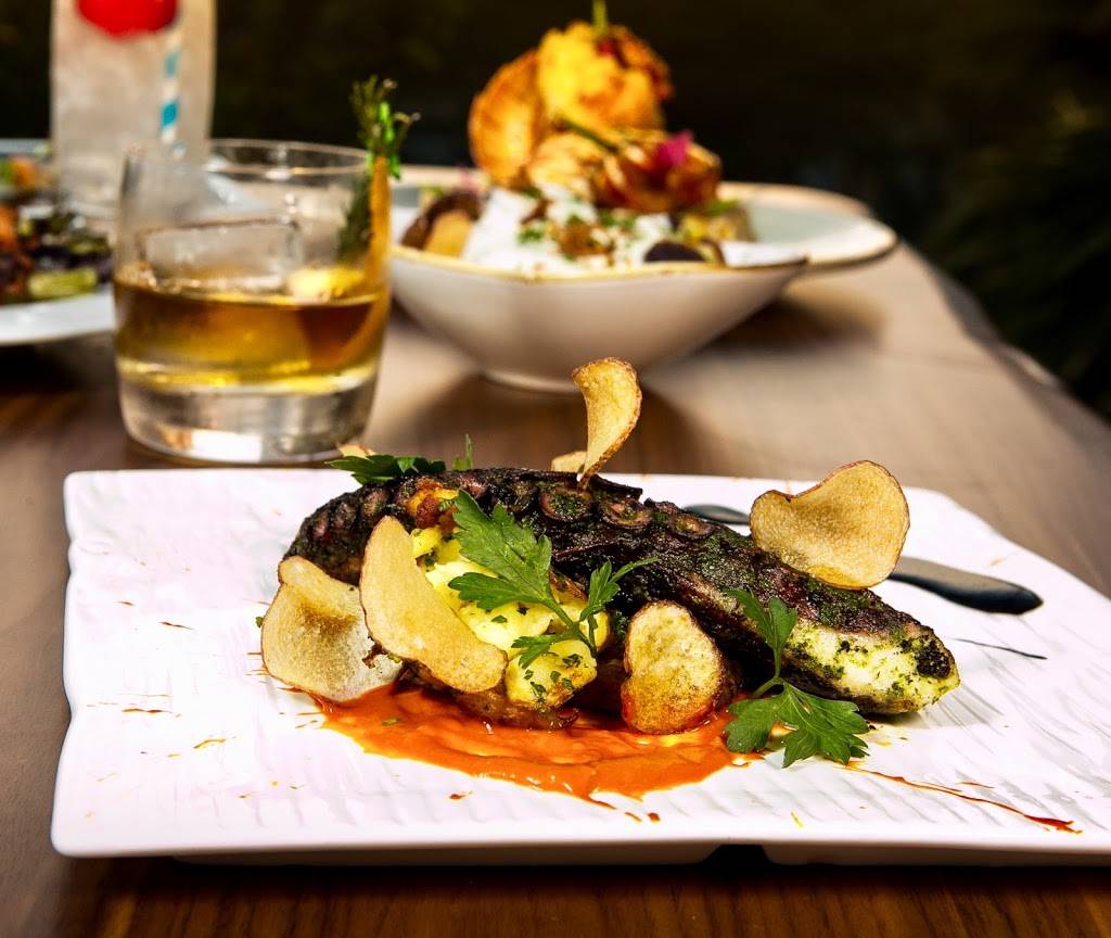 Castaway Burbank | restaurant | 1250 E Harvard Rd, Burbank, CA 91501, USA | 8188486691 OR +1 818-848-6691