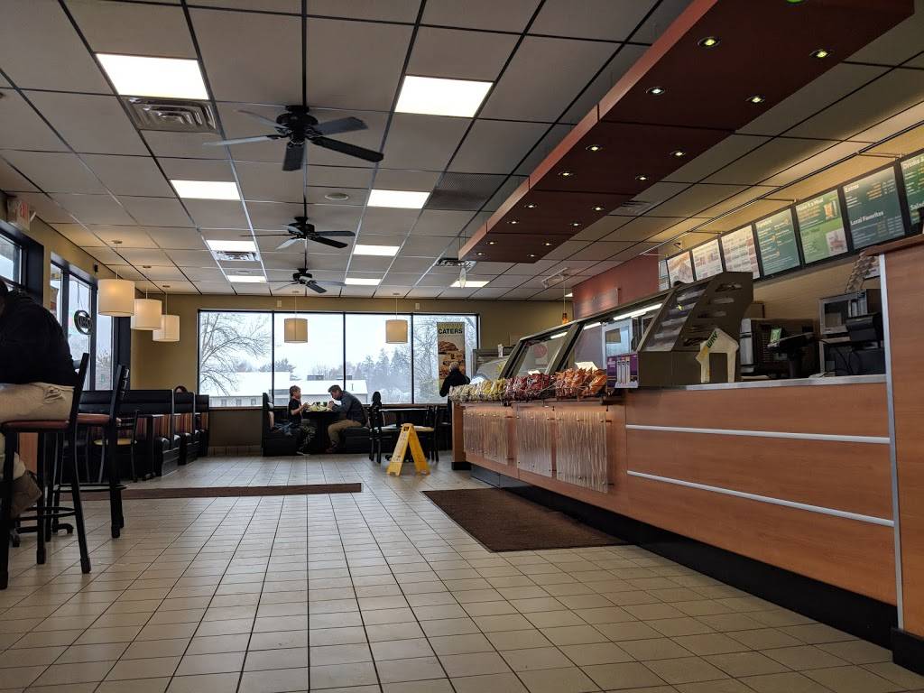 Subway | restaurant | 1525 W 1st St, Cedar Falls, IA 50613, USA | 3192684225 OR +1 319-268-4225