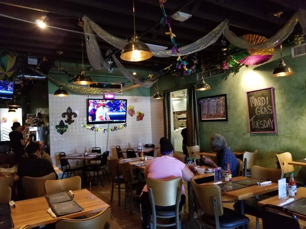 Lolas | restaurant | 241 W Charleston Blvd, Las Vegas, NV 89102, USA | 7022275652 OR +1 702-227-5652