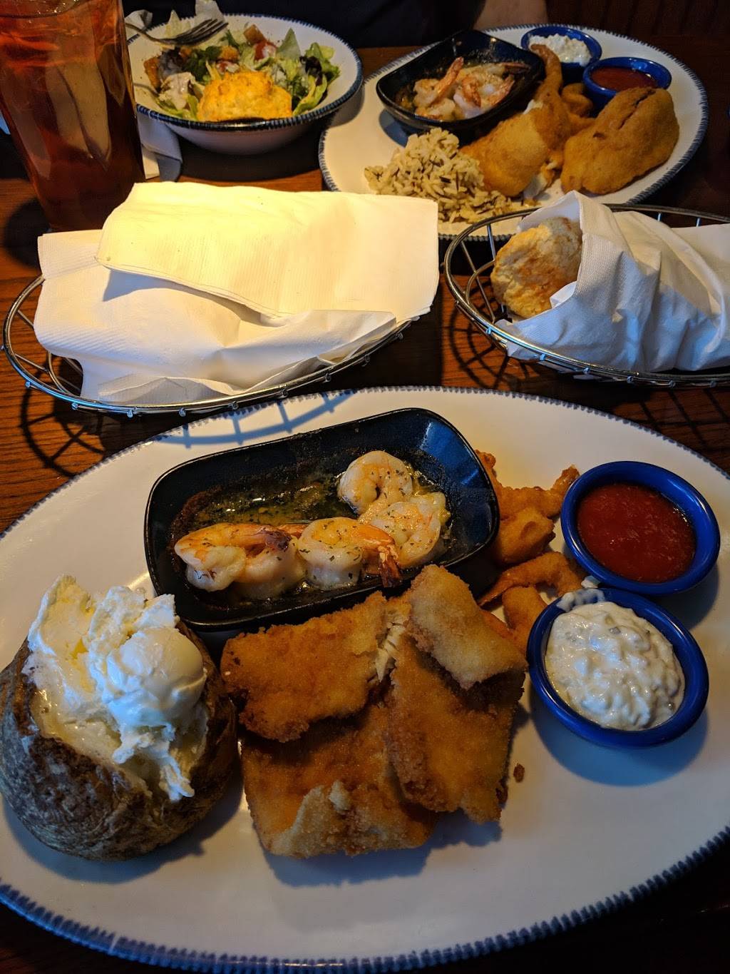 Red Lobster | restaurant | 359 S Illinois Ave, Oak Ridge, TN 37830, USA | 8654813330 OR +1 865-481-3330