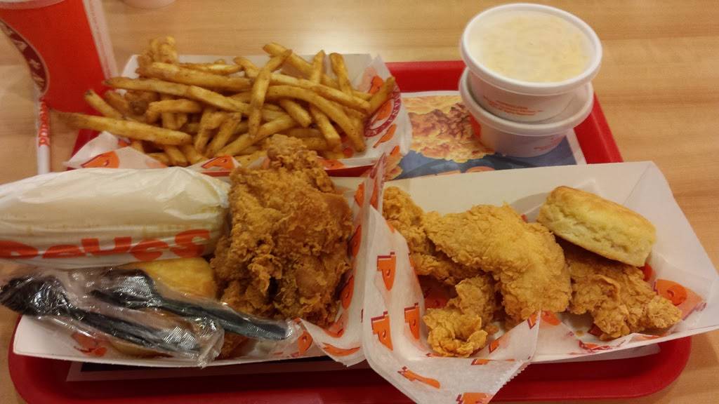 Popeyes Louisiana Kitchen | restaurant | 3831 8th St SW, Altoona, IA 50009, USA | 5159676313 OR +1 515-967-6313