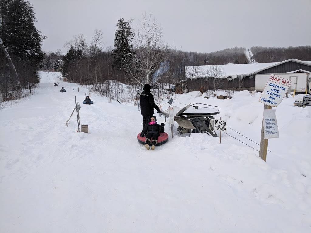 Oak Mountain | restaurant | 141 Novosel Way, Speculator, NY 12164, USA | 5185483606 OR +1 518-548-3606