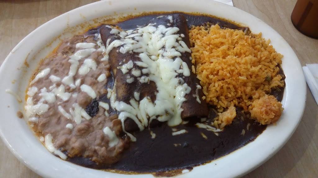 Rafaels Mexican Restaurant | restaurant | 2226 W Beverly Blvd, Montebello, CA 90640, USA | 3237284880 OR +1 323-728-4880