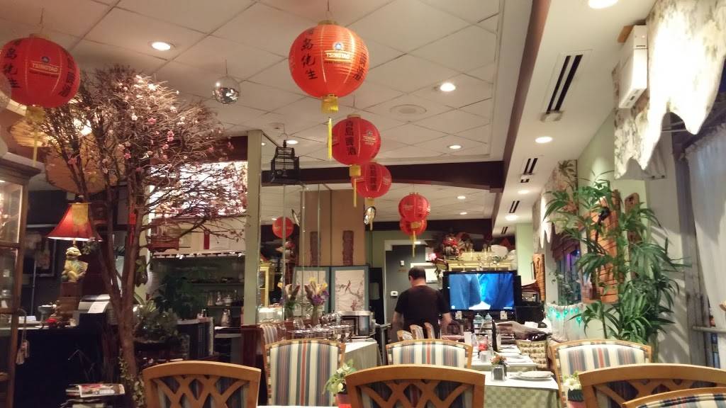 Yaus Place | restaurant | 110 W Burlington Ave # B, La Grange, IL 60525, USA | 7083527928 OR +1 708-352-7928