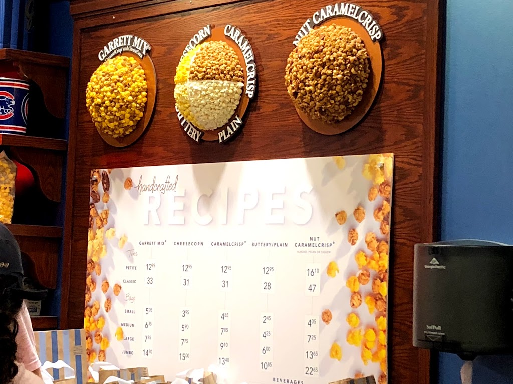 Garrett Popcorn Shops | meal takeaway | 835 Michigan Ave, Chicago, IL 60611, USA | 8884767267 OR +1 888-476-7267