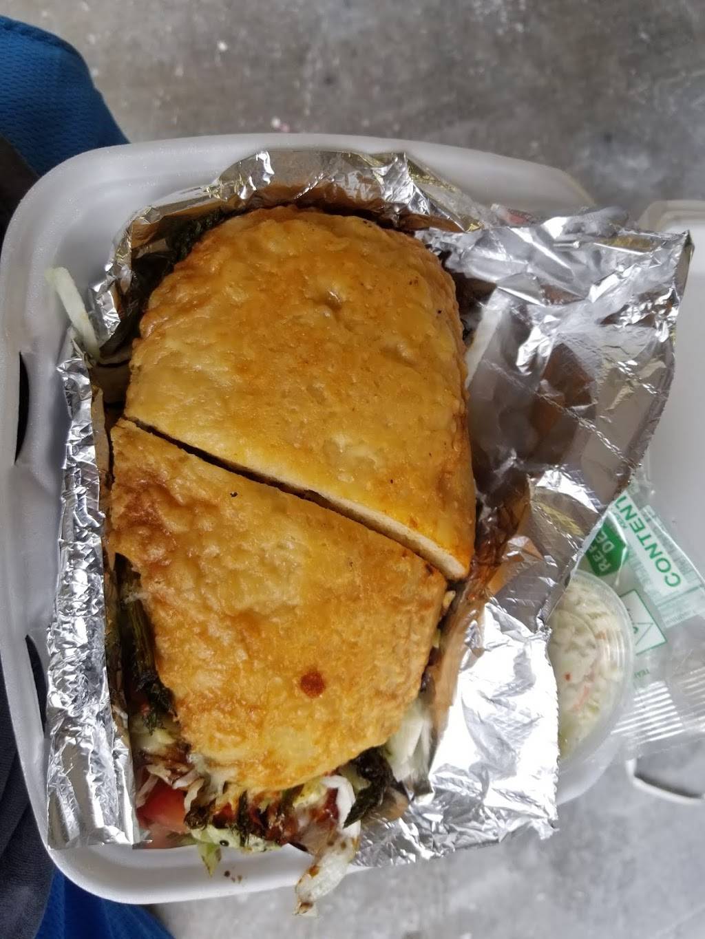 Family Deli | restaurant | 3400 South Park Rd, Bethel Park, PA 15102, USA | 4128359939 OR +1 412-835-9939