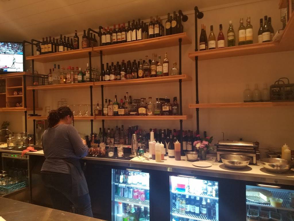 Bird Dog | restaurant | 57649 Murray St, Mattawan, MI 49071, USA | 2696684770 OR +1 269-668-4770