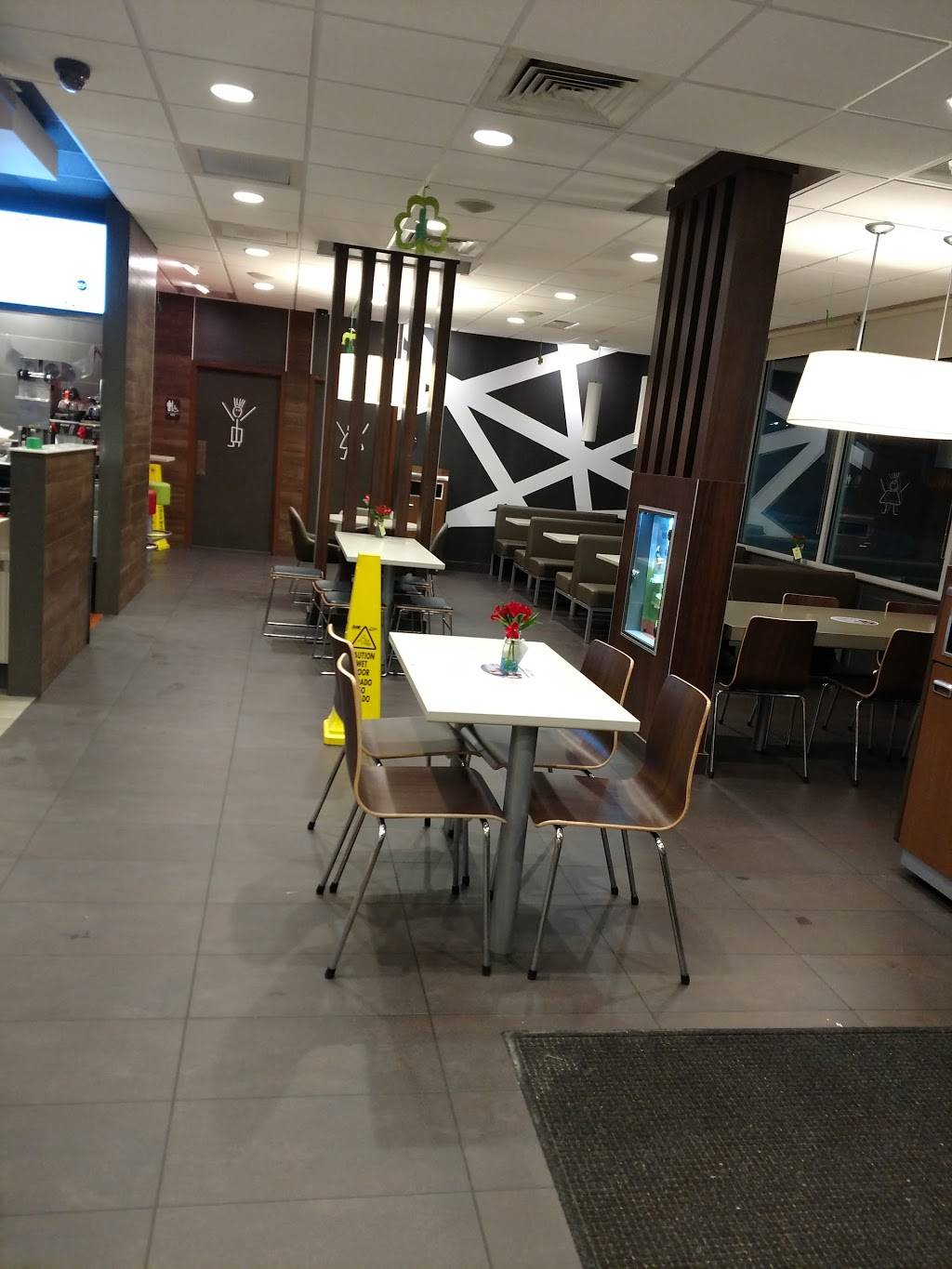 McDonalds | cafe | 1016 W Michigan Ave, Three Rivers, MI 49093, USA | 2692799723 OR +1 269-279-9723