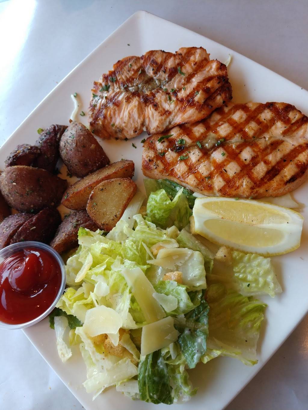 Crab Avenue | restaurant | 900 N Central Ave, Glendale, CA 91203, USA | 8182445898 OR +1 818-244-5898