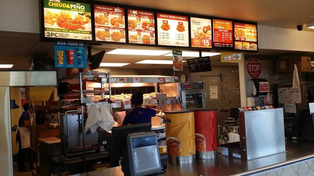 Churchs Chicken | restaurant | 11900 E Colfax Ave, Aurora, CO 80010, USA | 3033448896 OR +1 303-344-8896