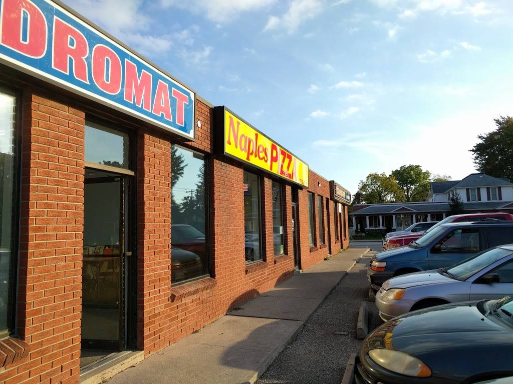 Naples Pizza | meal takeaway | 175 King St W, Harrow, ON N0R 1G0, Canada | 5197389222 OR +1 519-738-9222