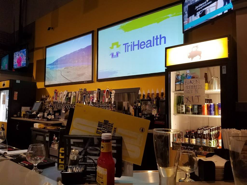 Buffalo Wild Wings | restaurant | 7714 Montgomery Rd, Cincinnati, OH 45236, USA | 5138919453 OR +1 513-891-9453