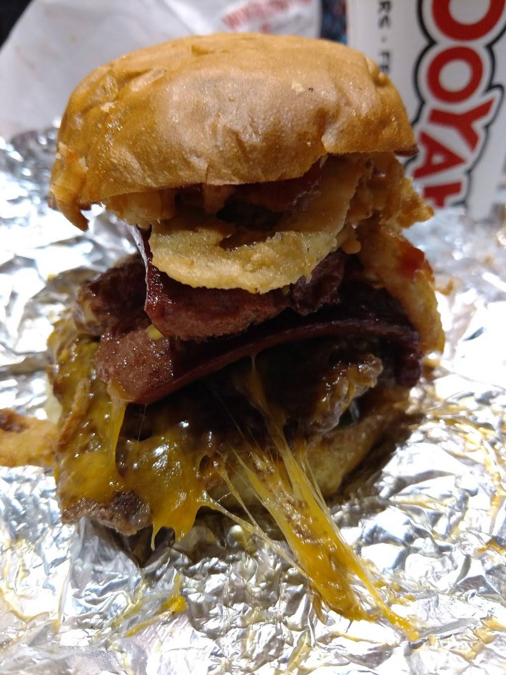 MOOYAH Burgers, Fries & Shakes | restaurant | 1700 Oviedo Mall Boulevard, Oviedo, FL 32765, USA | 4075424408 OR +1 407-542-4408