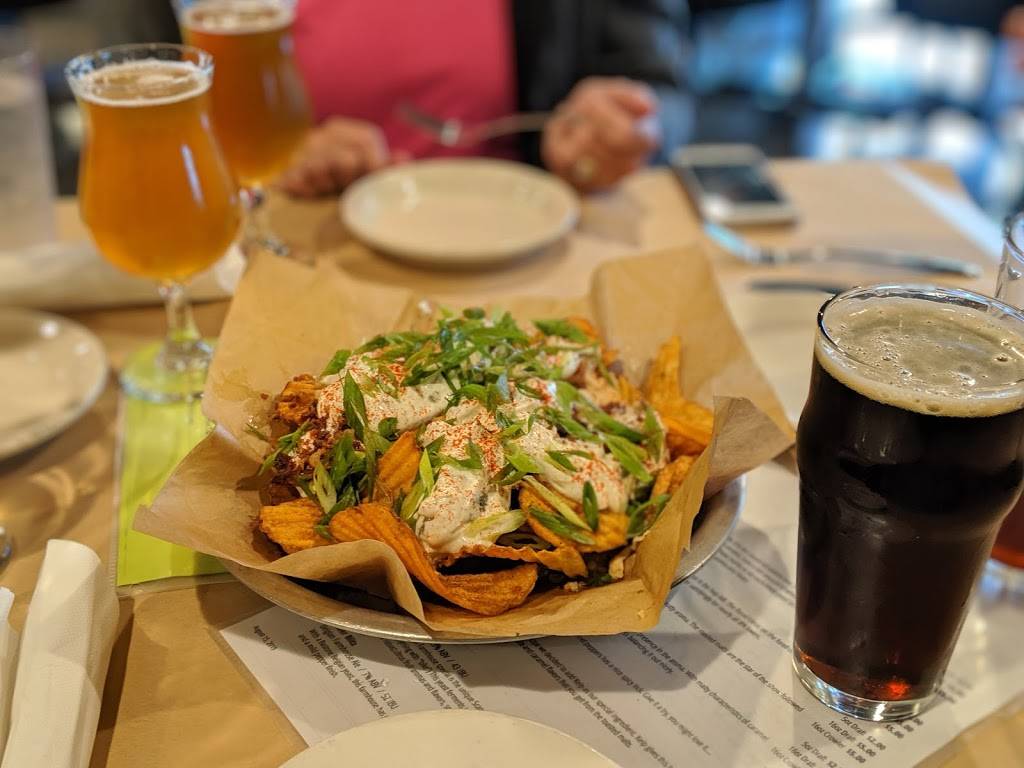 Bière de Mac Brew Works | restaurant | 14277 Mackinaw Hwy, Mackinaw City, MI 49701, USA | 2314277007 OR +1 231-427-7007