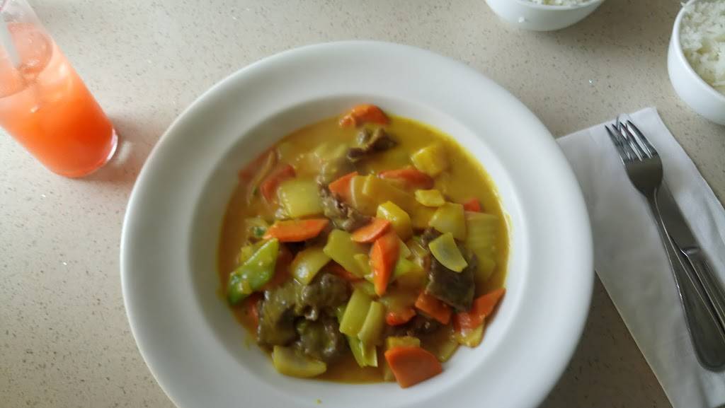 Lemongrass Restaurant | restaurant | 1300 Garth St #1, Hamilton, ON L9C 4L7, Canada | 9055743932 OR +1 905-574-3932