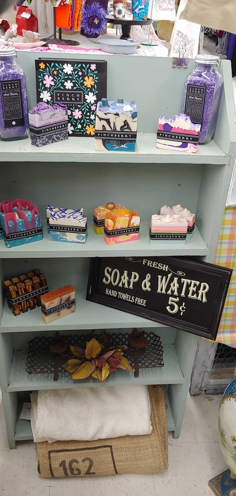 Center Street Junction - Mercantile and More | restaurant | 101 Mashell Ave N, Eatonville, WA 98328, USA | 3608322526 OR +1 360-832-2526