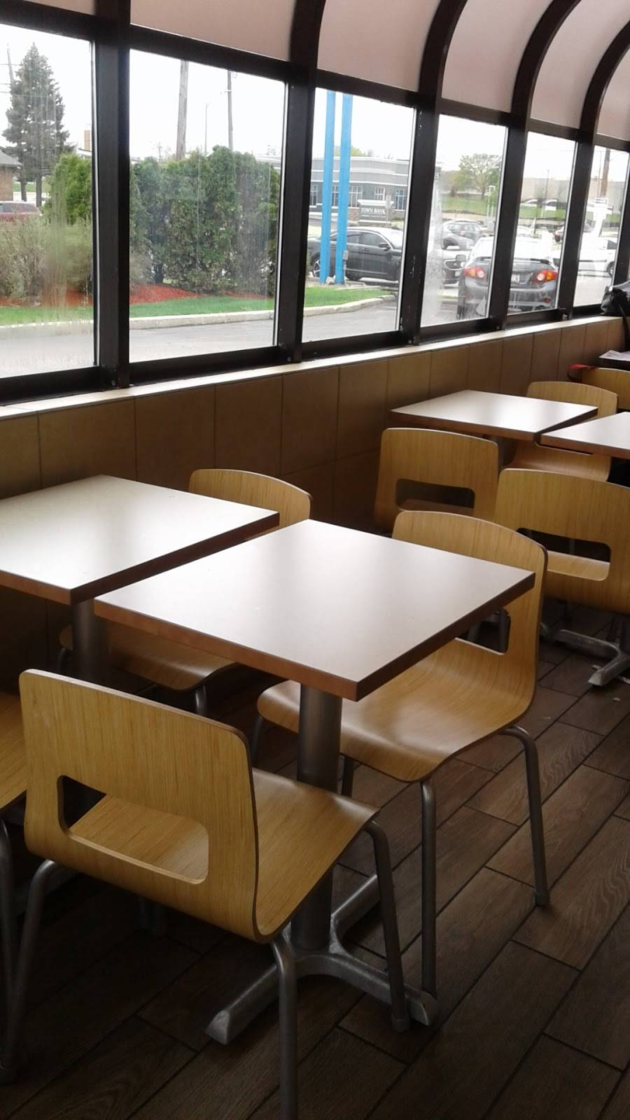 Wendys | restaurant | 4910 Washington Ave, Racine, WI 53406, USA | 2626348373 OR +1 262-634-8373