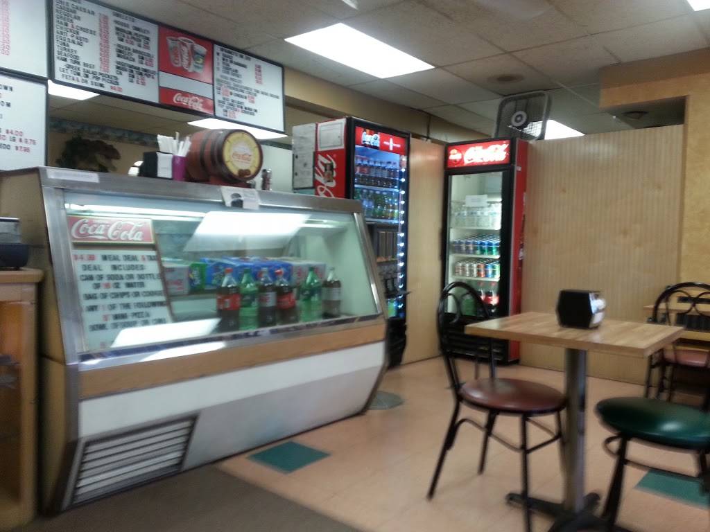 First Sandwich Shop | restaurant | 975 Main St, Walpole, MA 02081, USA | 5086687335 OR +1 508-668-7335