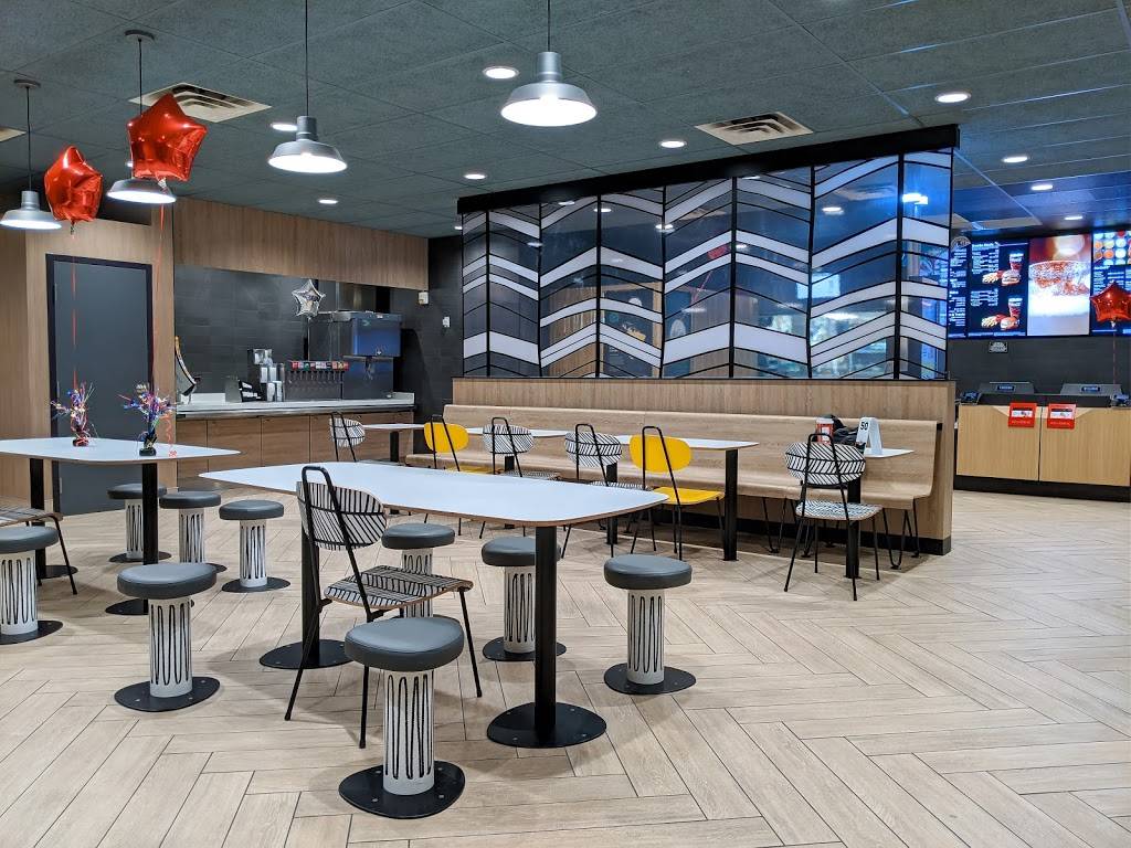 McDonalds | cafe | 3315 N Swan Rd, Tucson, AZ 85712, USA | 5208810730 OR +1 520-881-0730