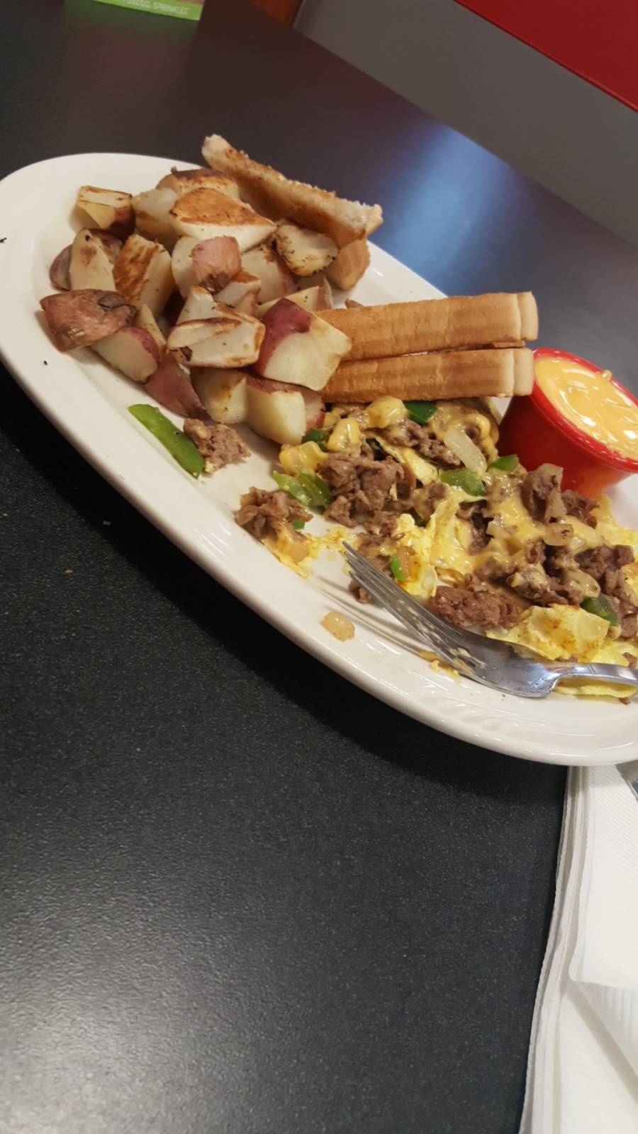 Friendlys | restaurant | 562 N Main St, East Longmeadow, MA 01028, USA | 4137810839 OR +1 413-781-0839