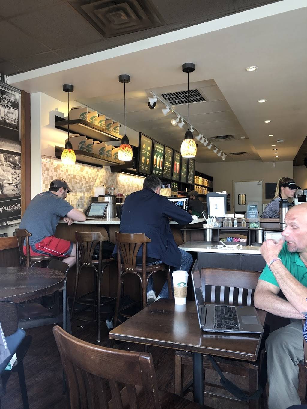 Starbucks | cafe | 5601 N Illinois St, Indianapolis, IN 46208, USA | 3172598129 OR +1 317-259-8129