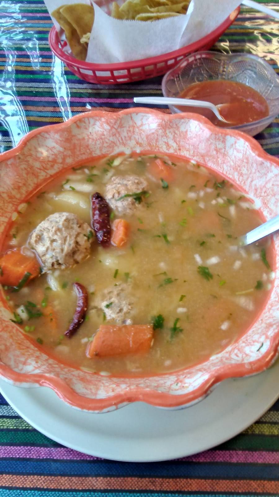 La Fiesta | restaurant | 4248 S Archer Ave, Chicago, IL 60632, USA | 7732544678 OR +1 773-254-4678