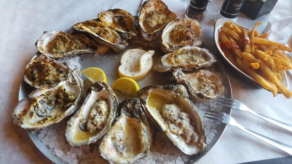 Half Shell Oyster House | restaurant | 115 Laurel Park Cove Suite 105, Flowood, MS 39232, USA | 7692577586 OR +1 769-257-7586