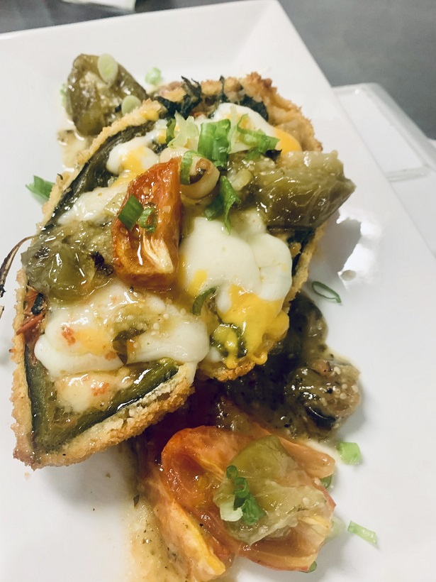 The Metropolitan Restaurant & Bar | restaurant | 3 Pratt Blvd, Glen Cove, NY 11542, USA | 5168064111 OR +1 516-806-4111