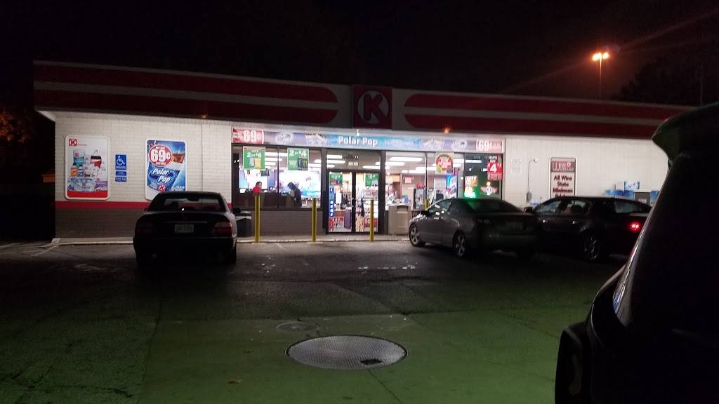 Circle K | meal takeaway | 13933 Lakewood Heights Blvd, Cleveland, OH 44107, USA | 2162529767 OR +1 216-252-9767