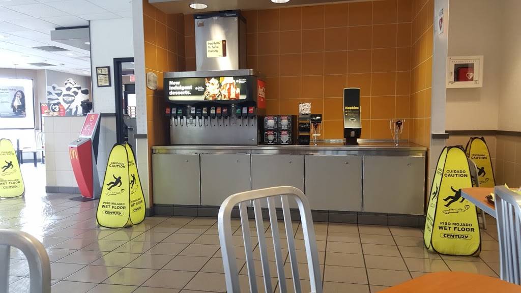 McDonalds | cafe | 630 N University Dr, Coral Springs, FL 33071, USA | 9543442622 OR +1 954-344-2622