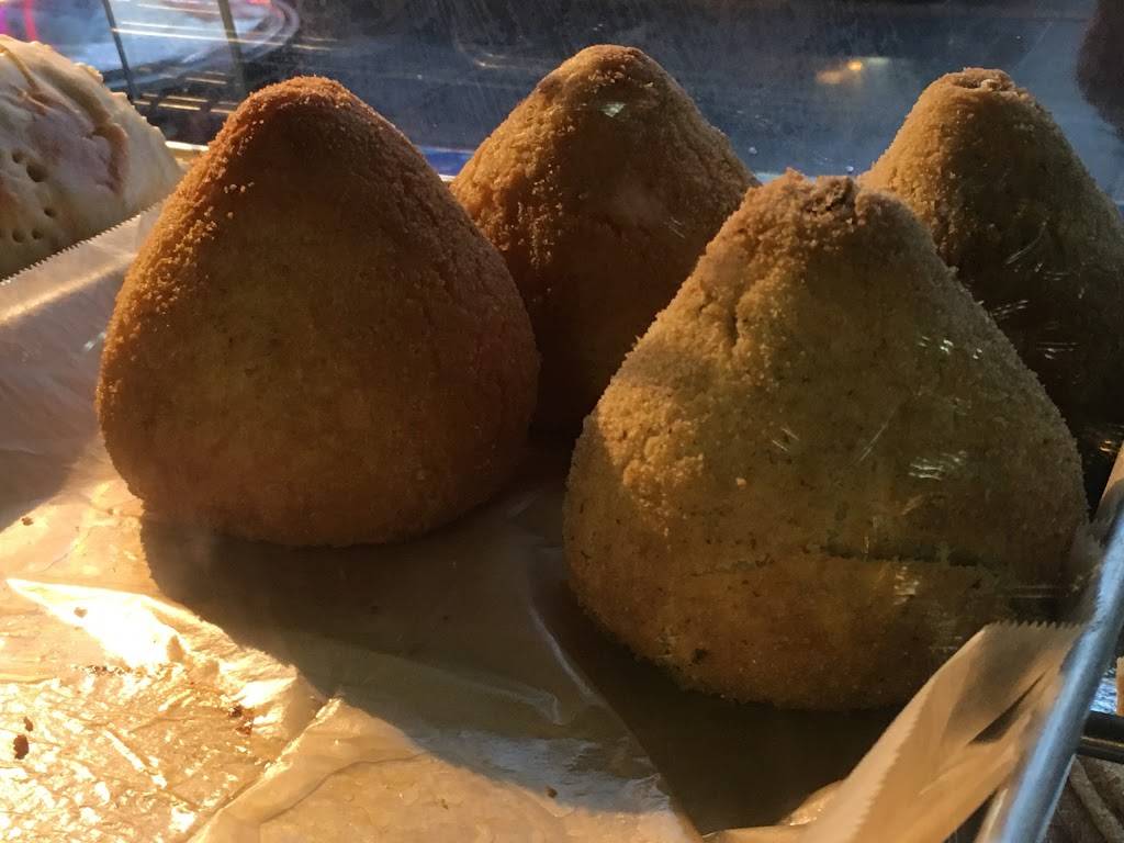 Yogi Dog | restaurant | 6771 Hollywood Blvd, Los Angeles, CA 90028, USA | 3234663465 OR +1 323-466-3465