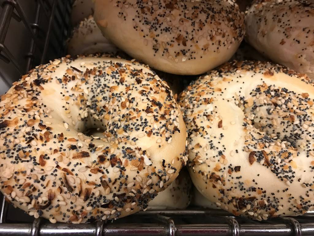 Tims Bistro | restaurant | 467 S Main St, Colchester, CT 06415, USA | 8605376974 OR +1 860-537-6974