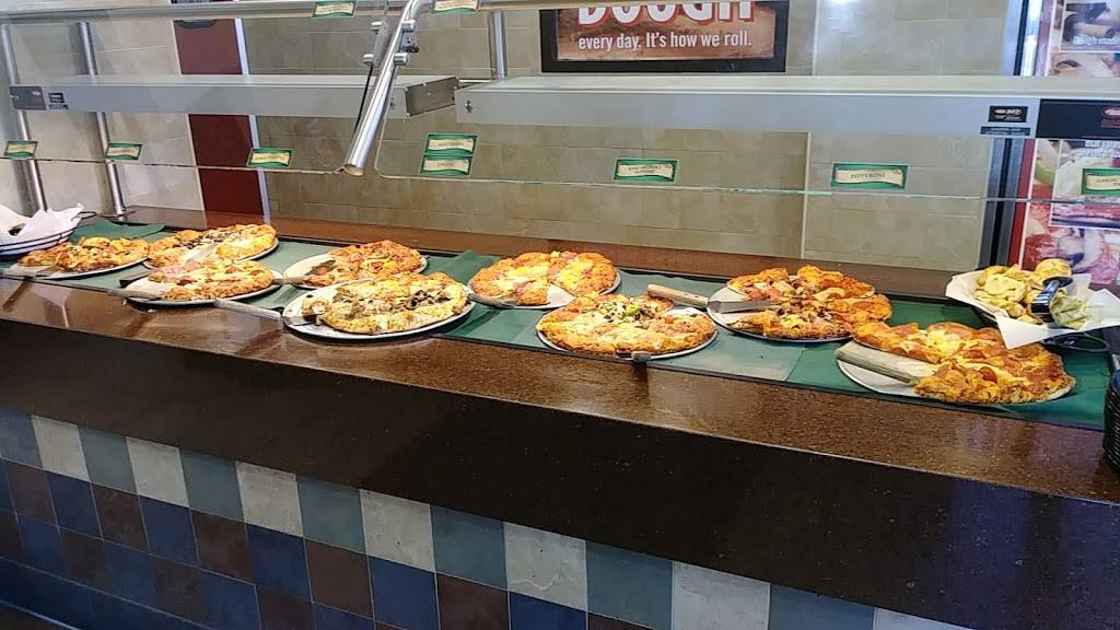 Round Table Pizza | meal delivery | 208 N, 12th Ave, Hanford, CA 93230, USA | 5595851406 OR +1 559-585-1406