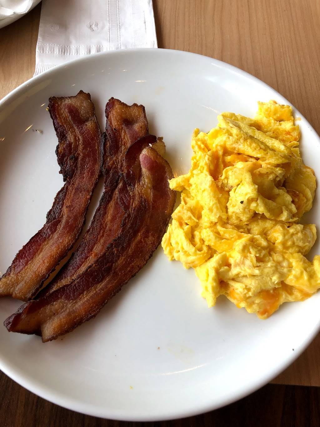 Fried Egg | restaurant | 1260 S Milwaukee Ave, Vernon Hills, IL 60061, USA | 8473836643 OR +1 847-383-6643