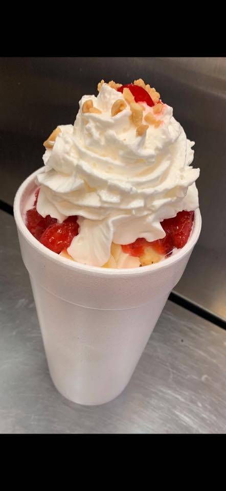 Adams Drive-In | restaurant | 617 E 7th St, Hanford, CA 93230, USA | 5595820500 OR +1 559-582-0500